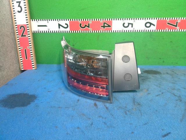 レクサス CT DAA-ZWA10 左テールランプ 76-15 81560-76020拍卖