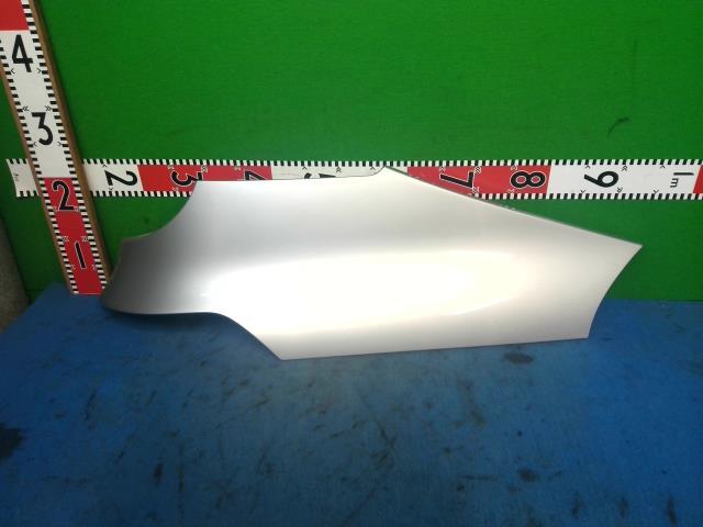 シエンタ DBA-NCP175G 「スライドレールカバー」 60835-52020-B0 60835-52020-B0拍卖