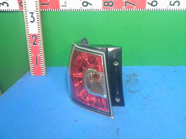 MPV DBA-LY3P 左テールランプ P5134 L528-51-160D拍卖