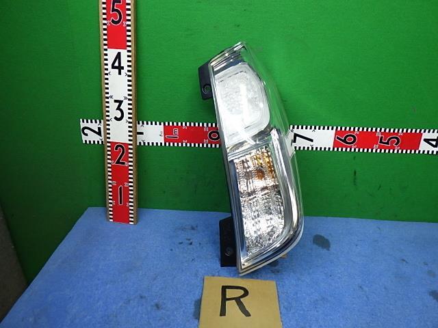 デイズルークス DBA-B21A 右テールランプ 1146-399 26550-6A02G拍卖