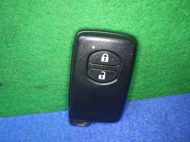プリウス DAA-ZVW30 キーレスリモコン 89904-47170拍卖