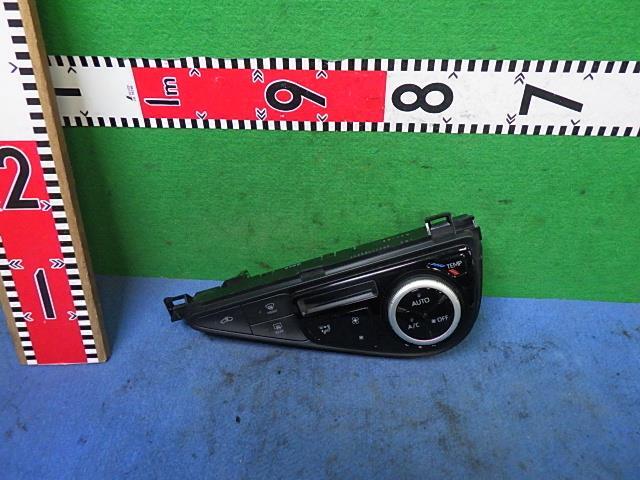 アクア DAA-NHP10 A/Cスイッチパネル 55900-52800 55900-52800拍卖