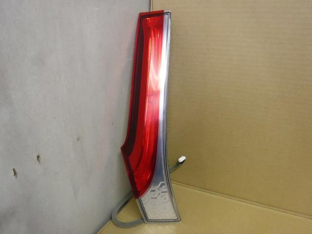 フィット DAA-GP6 左フィニッシャーパネル 34155-T5A-J31拍卖
