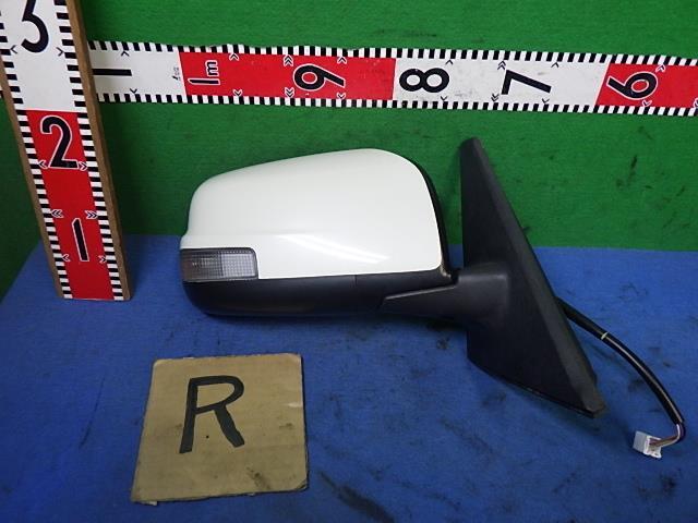 セレナ DBA-FNC26 右サイドミラー G668 96301-1VA4D拍卖