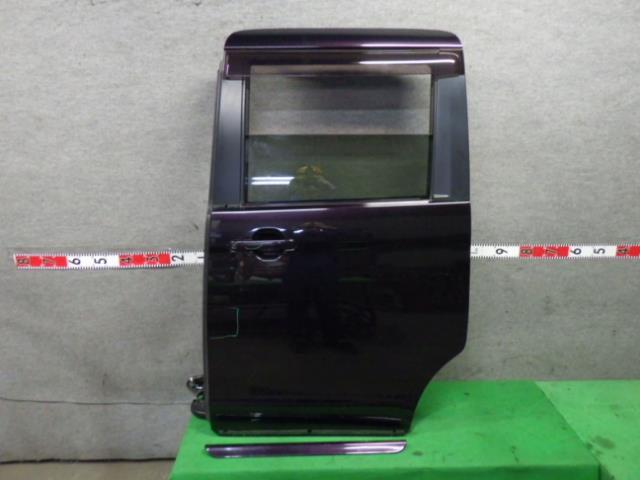 ソリオ DBA-MA15S 左RドアASSY M262 68701-82K30拍卖