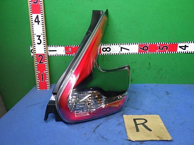 ジューク CBA-NF15 右テールランプ D135 26550-3YM0B拍卖
