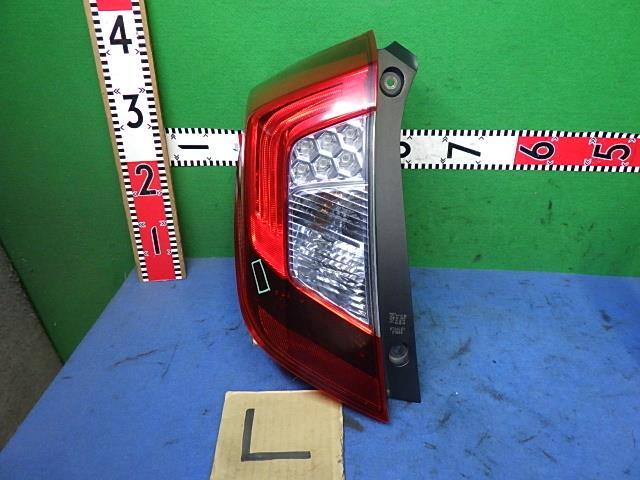 フィット DAA-GP6 左テールランプ W1698 33550-T5A-J31拍卖