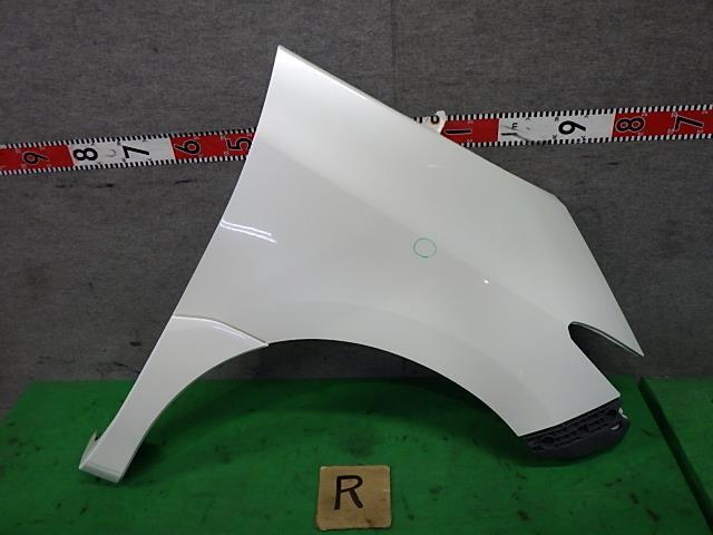 エスティマ DAA-AHR20W 右Fフェンダー 53811-28091拍卖