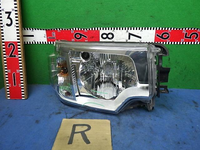 ミニキャブ GBD-U62T 右ヘッドランプASSY W0688 8301C472拍卖