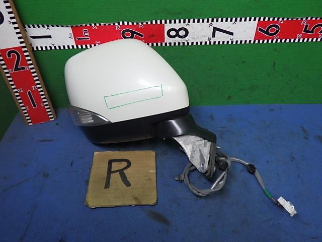 エルグランド DBA-TNE52 右サイドミラー 8318 96301-1JB4B拍卖