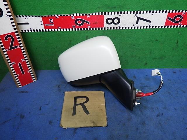ソリオ 5BA-MA27S 右サイドミラー J308 84710-83S11拍卖