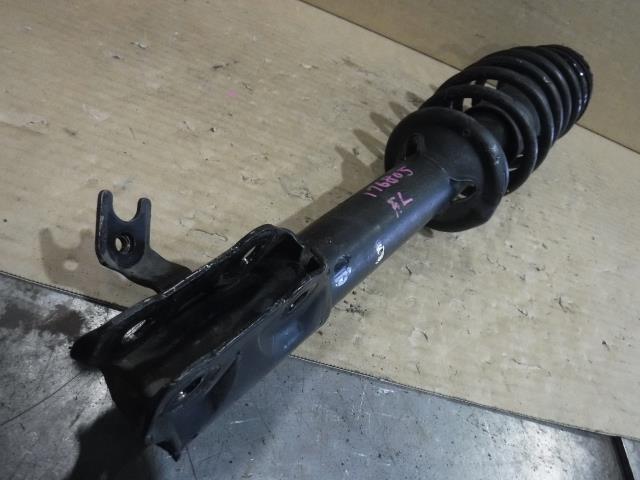 ライフ CBA-JB6 左Fストラット 51602-SFB-034拍卖