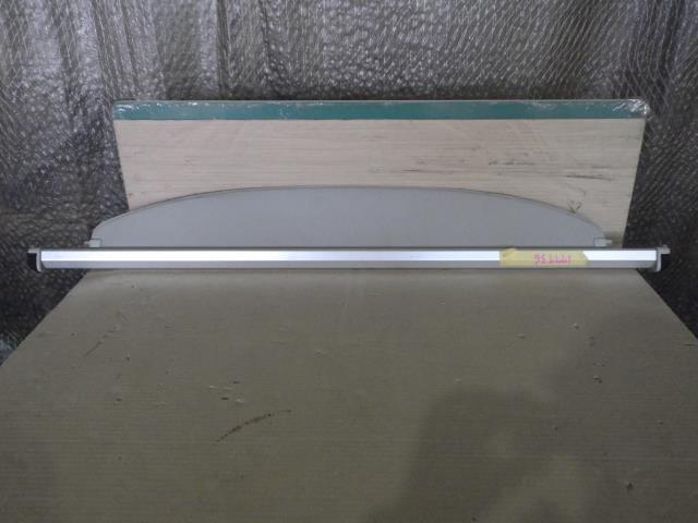 プリウス DAA-ZVW30 Rボード・トノカバー 64910-47020-B0拍卖