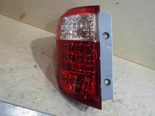 アルファード DAA-ATH20W 左テールランプ 58-26 81560-58061拍卖