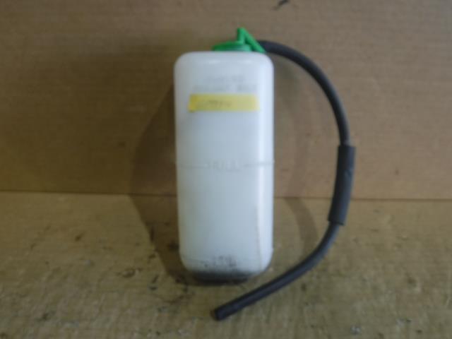 ジムニー ABA-JB23W ラジエータリザーブタンク 17931-80F50拍卖