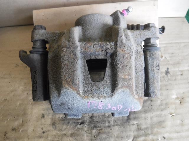 アルファード DBA-ANH10W 右Rキャリパー 47730-28270拍卖