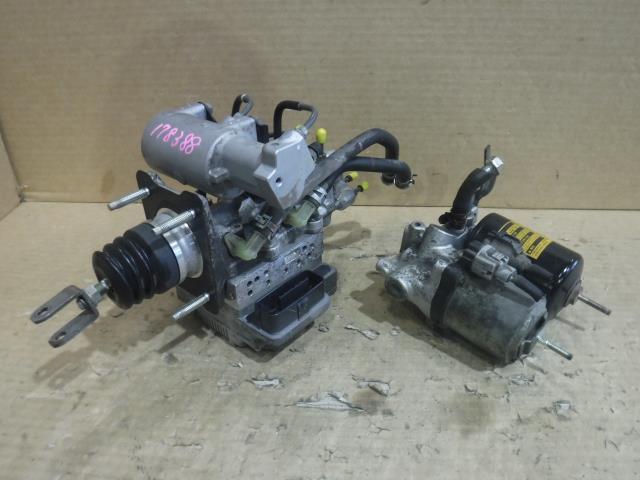 プリウス DAA-ZVW30 ABSアクチュエーター 47050-47040拍卖