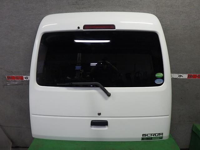 スクラム HBD-DG64V バックドアASSY M261 1A32-62-010B拍卖