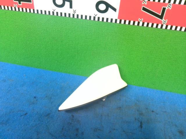 プリウス DAA-ZVW55 アンテナ C6K25 86300-47170拍卖