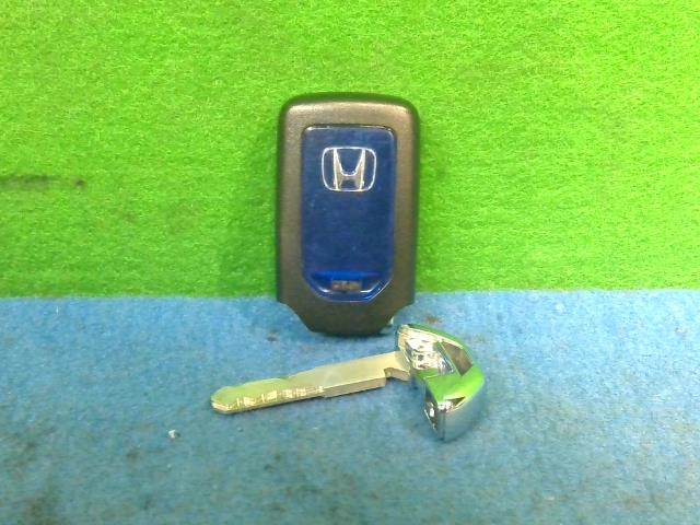 フィット DAA-GP5 キーレスリモコン 72147-T5C-J01拍卖