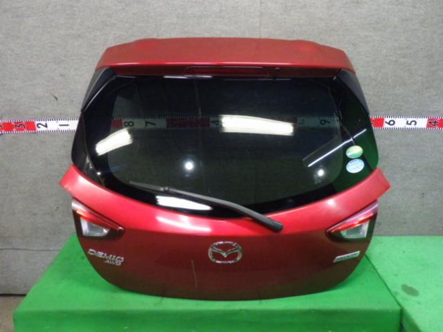 デミオ DBA-DJ3AS バックドアASSY M28Q8 D0Y0-62-02XB拍卖