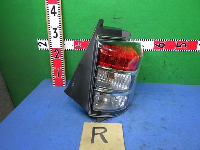 iQ DBA-NGJ10 右テールランプ 74-8 81550-74030拍卖