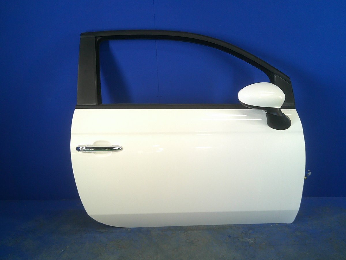 【個人宅配不可】中古 フィアット 500 31212 純正 右ドア (棚6502-K111)拍卖