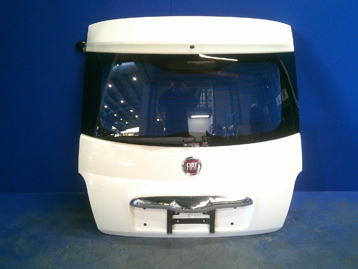 【個人宅配不可】中古 フィアット 31212 バックドア リアゲート (棚6502-K109)拍卖