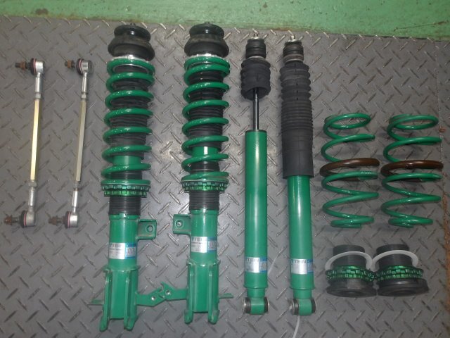 中古 TEIN テイン STTREETBASIS 車高調 G1B92-12536 G1B93-12231 / ホンダ ライフ (棚6523-D102)拍卖