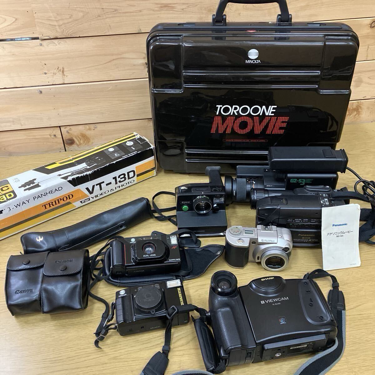 お得カメラセット フィルムカメラ ビデオカメラ 一眼レフアクセサリー Canon MINOLTA FUJIFILM Victor Panasonic SHARP 拍卖
