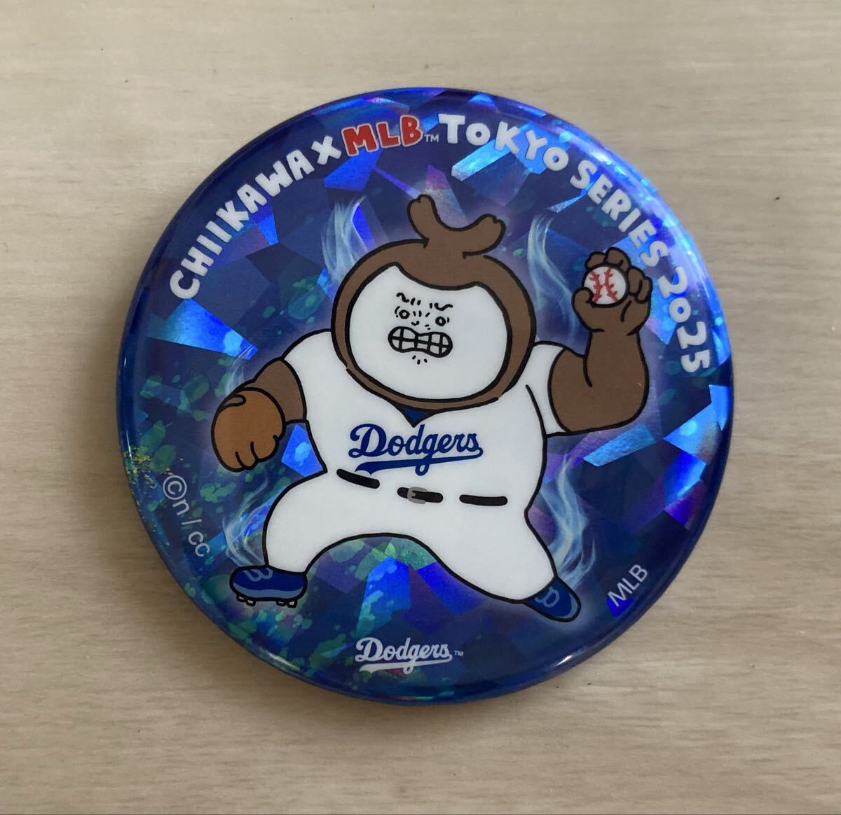 【ちいかわ×MLB〜TOKYO SERIES 2025、ホログラム缶バッジ、カブトムシ大】2025.3.8、レア!エンスカイ、ナガノ、ちいかわ、メジャーリーグ拍卖