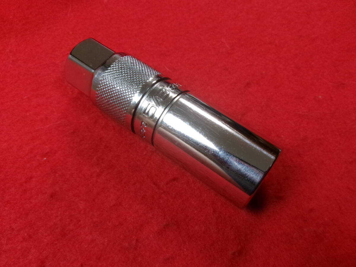 スナップオン Snap-on スパークプラグソケット 磁石付き 5/8インチ プラグレンチ16mm 差込3/8 (9.5mm) S9706KMAG マグネットソケット拍卖