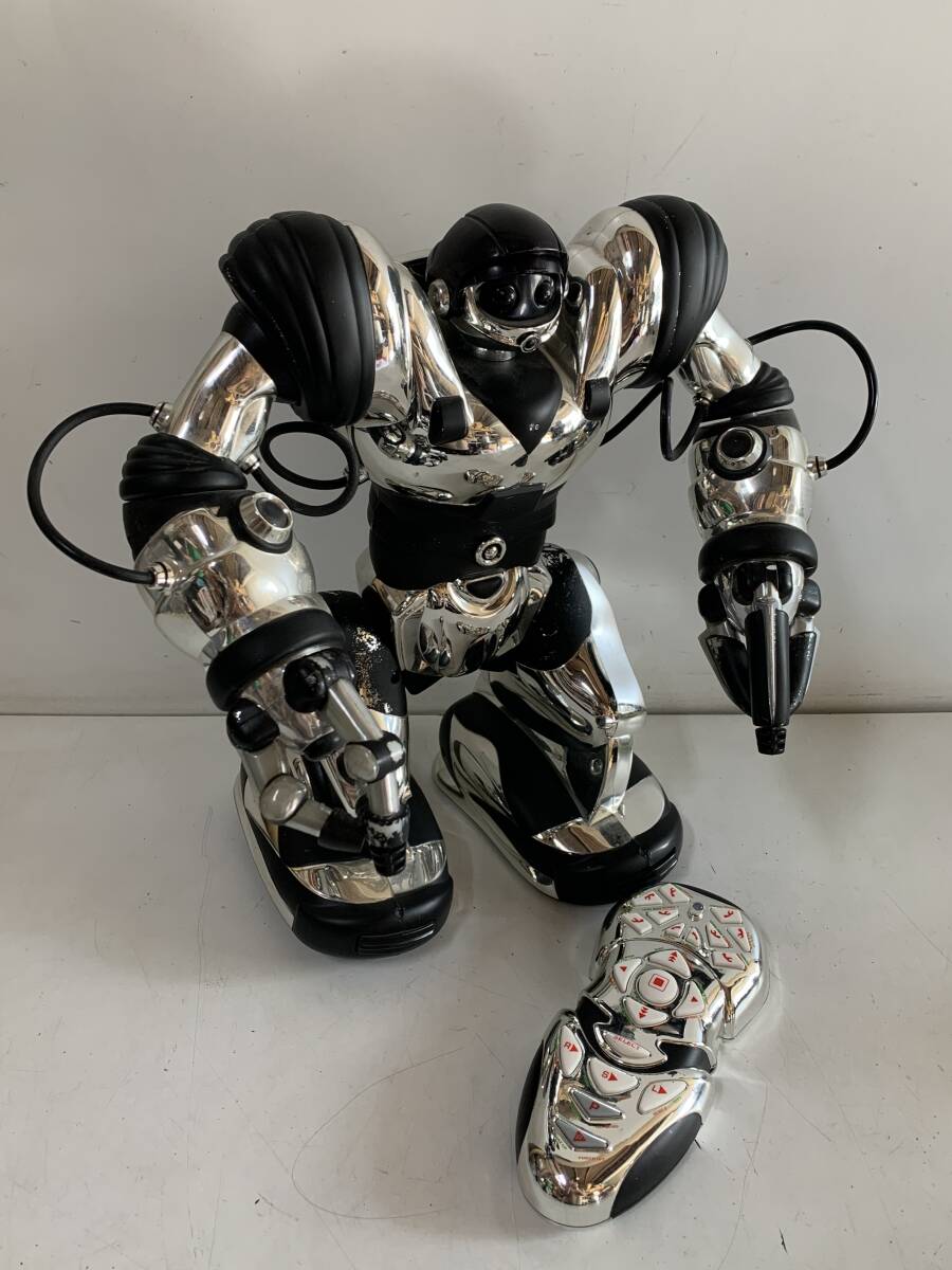 Ou743◆Robosapien ロボサピアン◆二足歩行型ロボット ロボット 2004 WowWee Ltd. 本体 リモコン 28516EL 電子玩具 おもちゃ 動作品拍卖