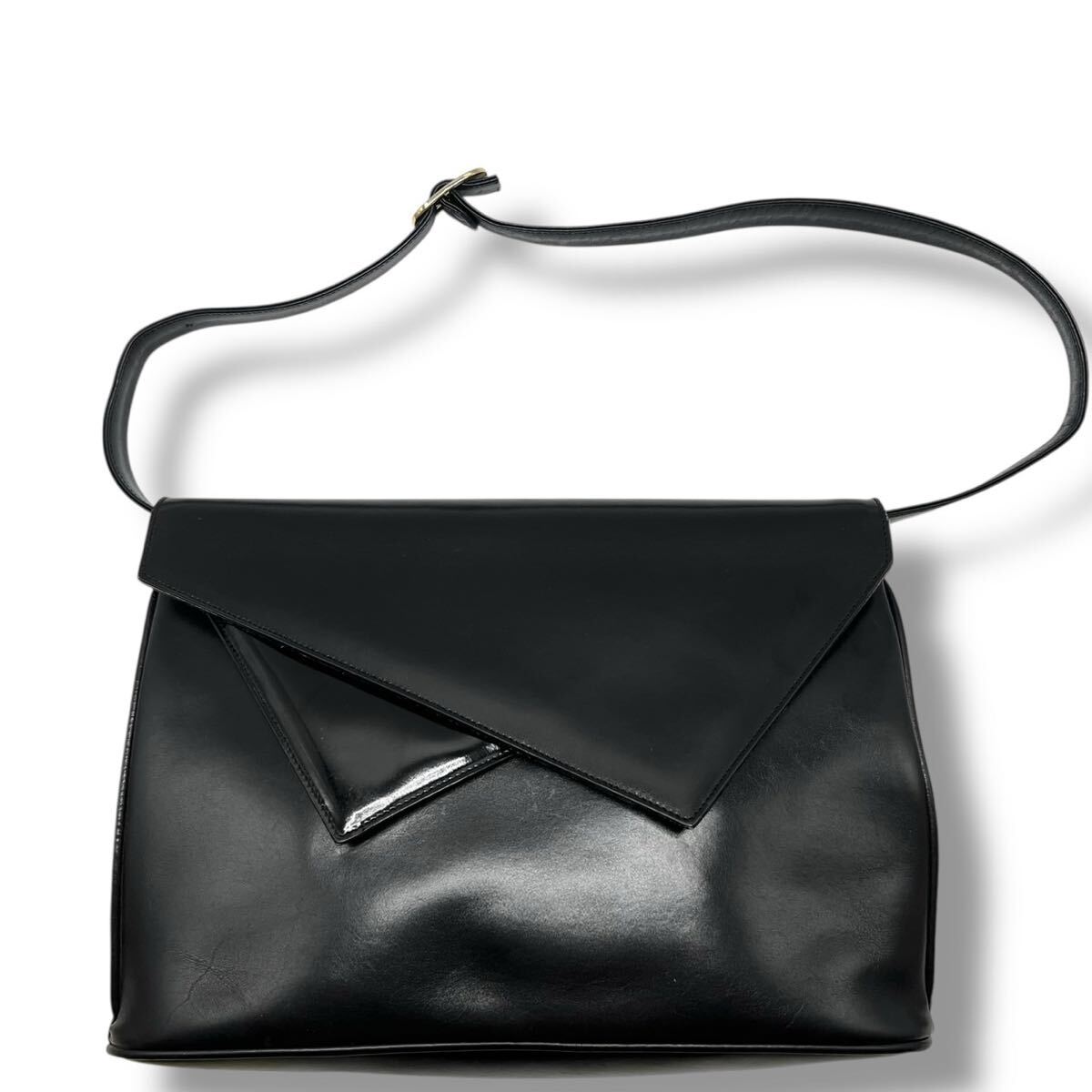 Salvatore Ferragamo フェラガモ ショルダーバッグ ワンショルダー バッグ レザー ブラック ヴィンテージ 斜め掛け 黒拍卖