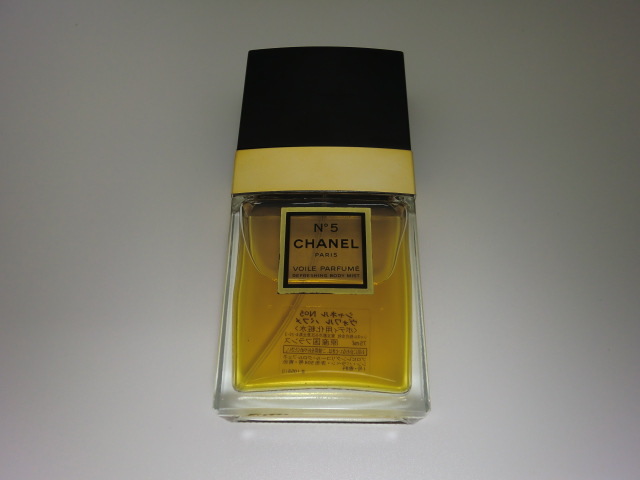 【103】CHANEL N°5 ヴォワル パフメ ボディ用化粧水 化粧水 75ml 5番 未使用に近い拍卖