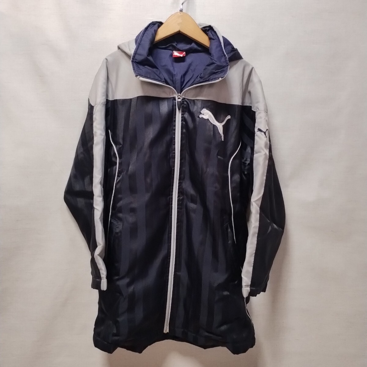 プーマPUMA子供服キッズサッカー等スポーツ用 脱着可能パーカー付き中綿入りベンチコート140拍卖