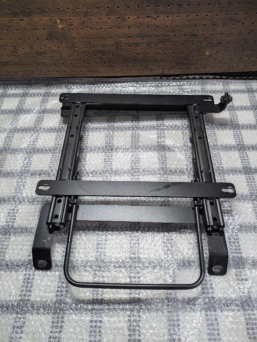 ハイエース 200系 レカロシート用 ローポジション シートレール カワイ製作所 SR-7 運転席 車検対応 美品拍卖