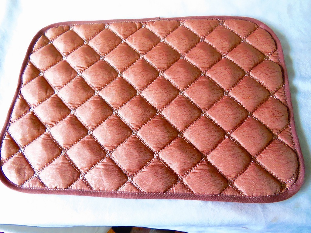 新入荷★ テラヘルツ鉱石 高純度さざれ 大容量300g入り★快適安眠枕パッドtr2235C-1拍卖