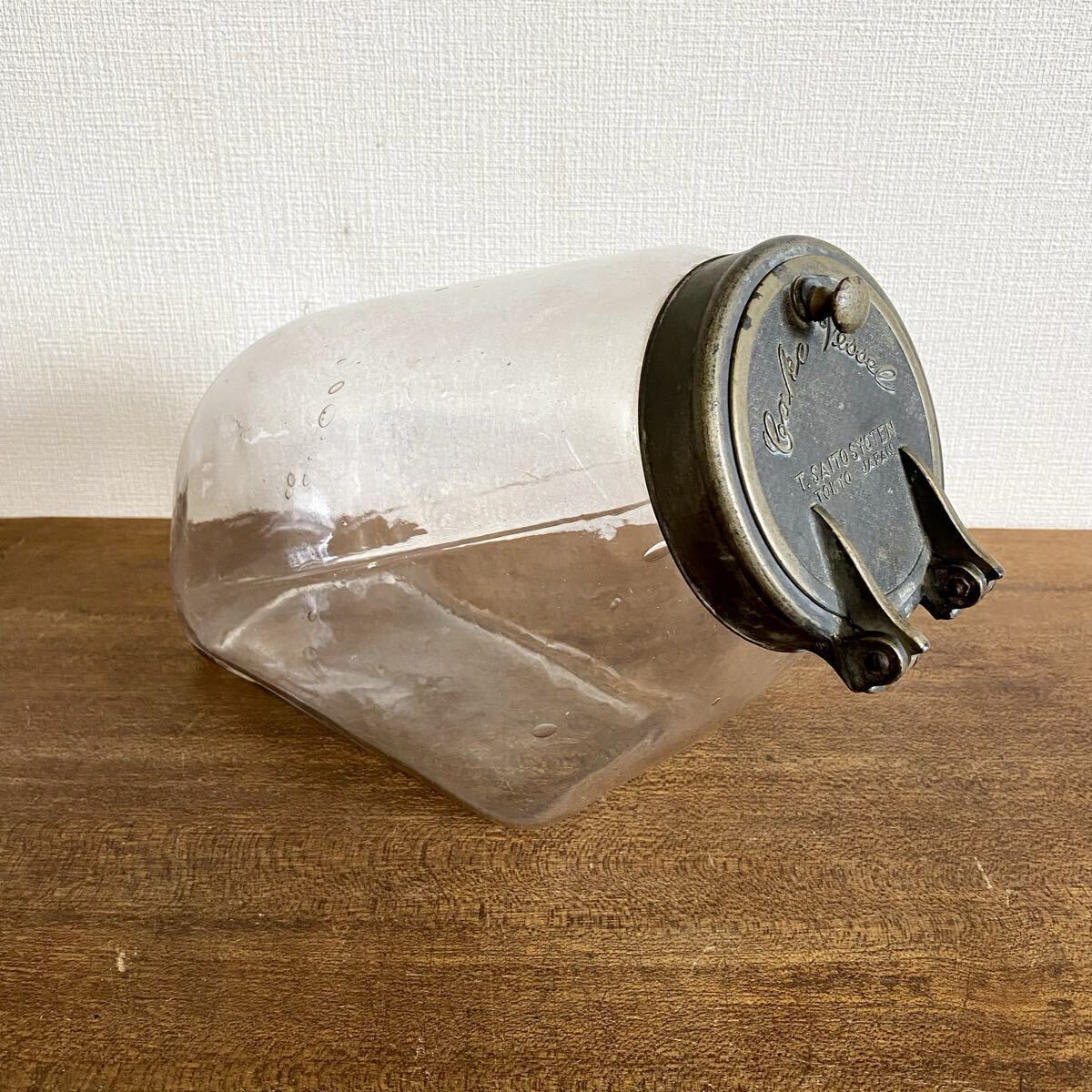 アンティーク 駄菓子瓶 たばこ瓶 蓋付き瓶 / ガラス瓶 気泡 硝子 煙草瓶 古道具 昭和レトロ拍卖