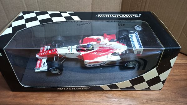 新品未開封 ミニカー 1/18 ミニチャンプス 100040086 パナソニック トヨタ レーシング ショーカー 2004 ダ・マッタ拍卖