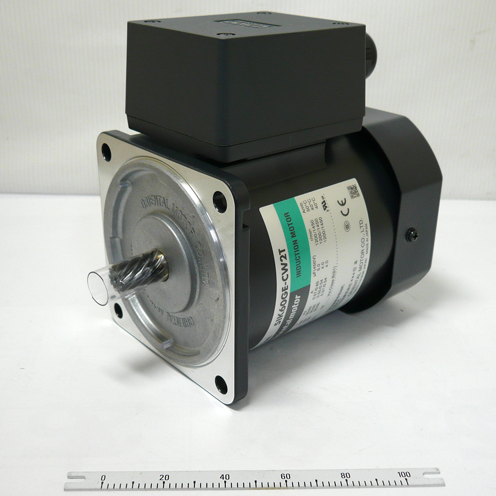 【新品 未使用】オリエンタルモーター インダクションモーター 5IK60GE-CW2TJ A-018拍卖