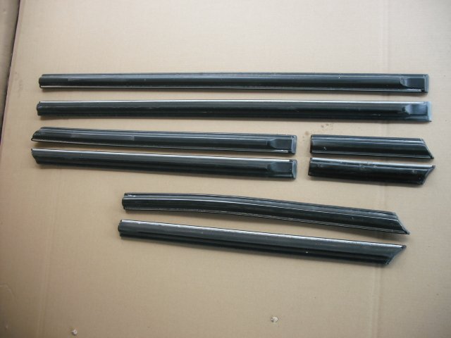 『B283』MS112 5M-GEU 5MGEU クラウン ロイヤルサルーン 869 フェンダーモール ドアモール プロテクター サイドモール a52 鬼クラ セダン拍卖