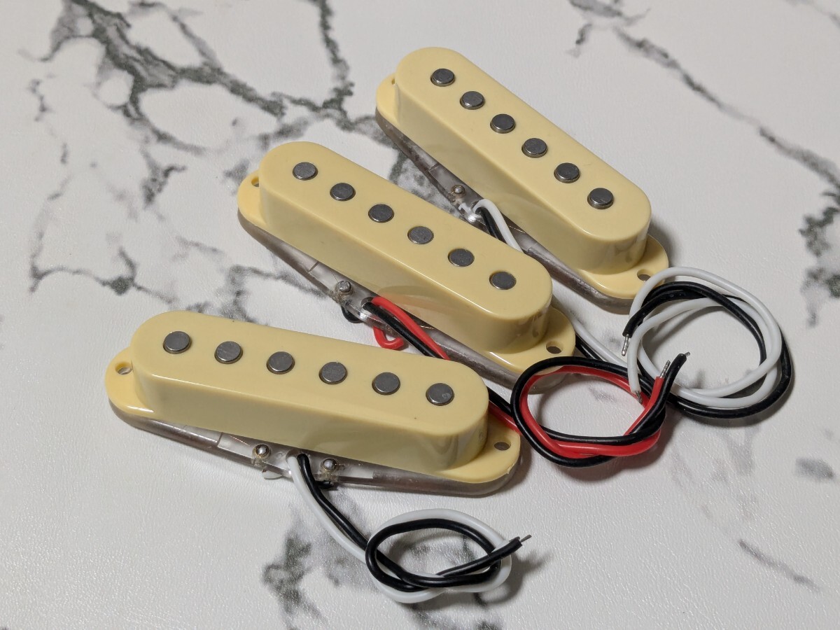 アルニコV シングルピックアップ 3個 セット クリアボビン 肌色カバー拍卖