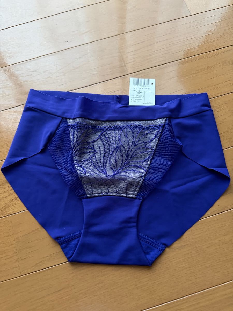 wacol ワコール PRA105 ショーツ 紺色 シームレス素材 新品未使用です。Mレギュラー拍卖