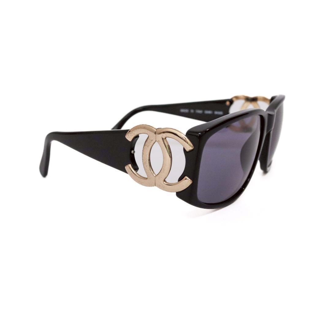 美品 CHANEL シャネル ココマーク サングラス 黒×ゴールド 1062拍卖