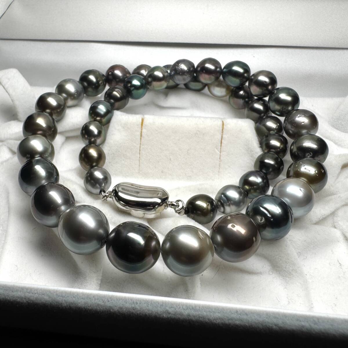 【未使用 テリ抜群】 南洋黒蝶真珠 ネックレス 8.0-11.5mm SILVER留め具 43.0cm 56.4g クロチョウ パール ジュエリー 宝石 1S拍卖