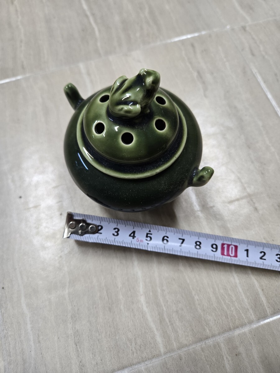 香炉 置物 青磁 三足香炉 香道具 三足 古美術品 青磁香炉 茶道具 陶器製 仏具 線香 お香 中古 ★送料無料★ H-B拍卖