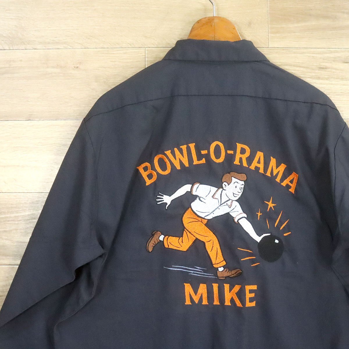 M14T/D9.28-1 アメリカ古着 Cintas シンタス ワークシャツ Lサイズ メンズ バック刺繍 人 ボーリングシャツ拍卖