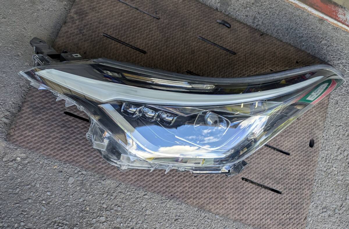 C-HR 後期 純正 左 LED ヘッド ライト KOITO 10-116 刻印K 個人宅配達不可拍卖