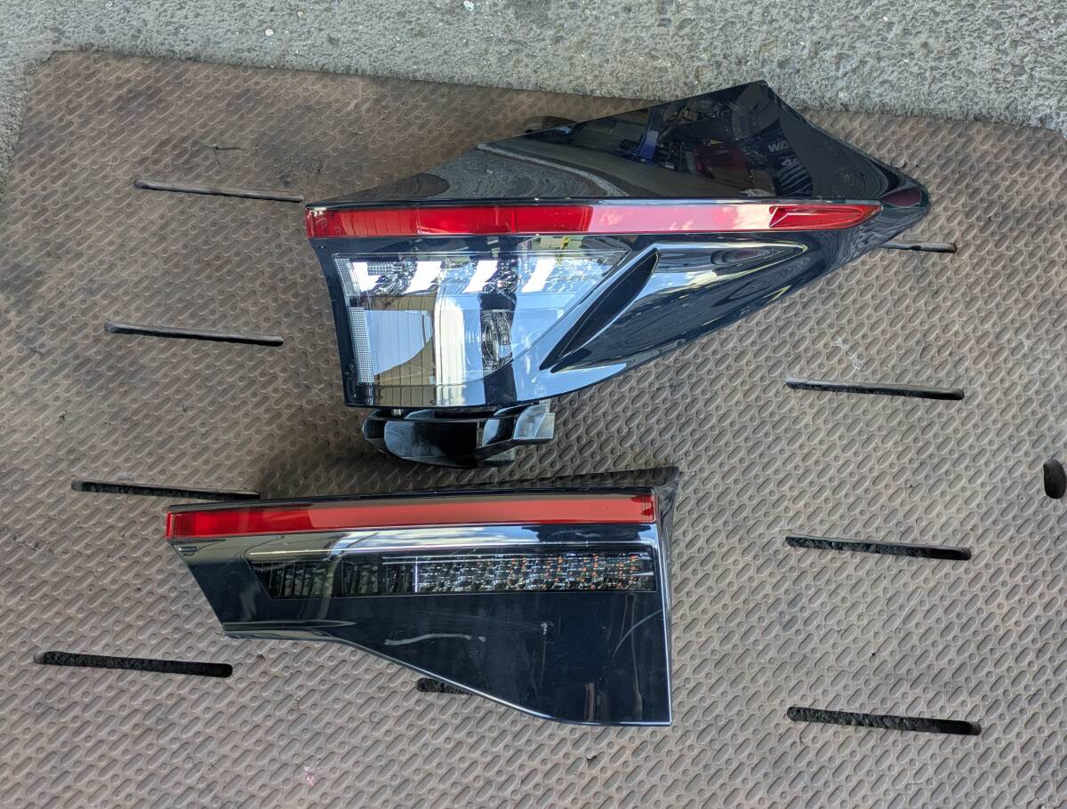 MXPB10 ヤリス クロス 純正 右 テール ライト セット 内 81580-52421 外 81550-52E60 個人宅配達不可拍卖